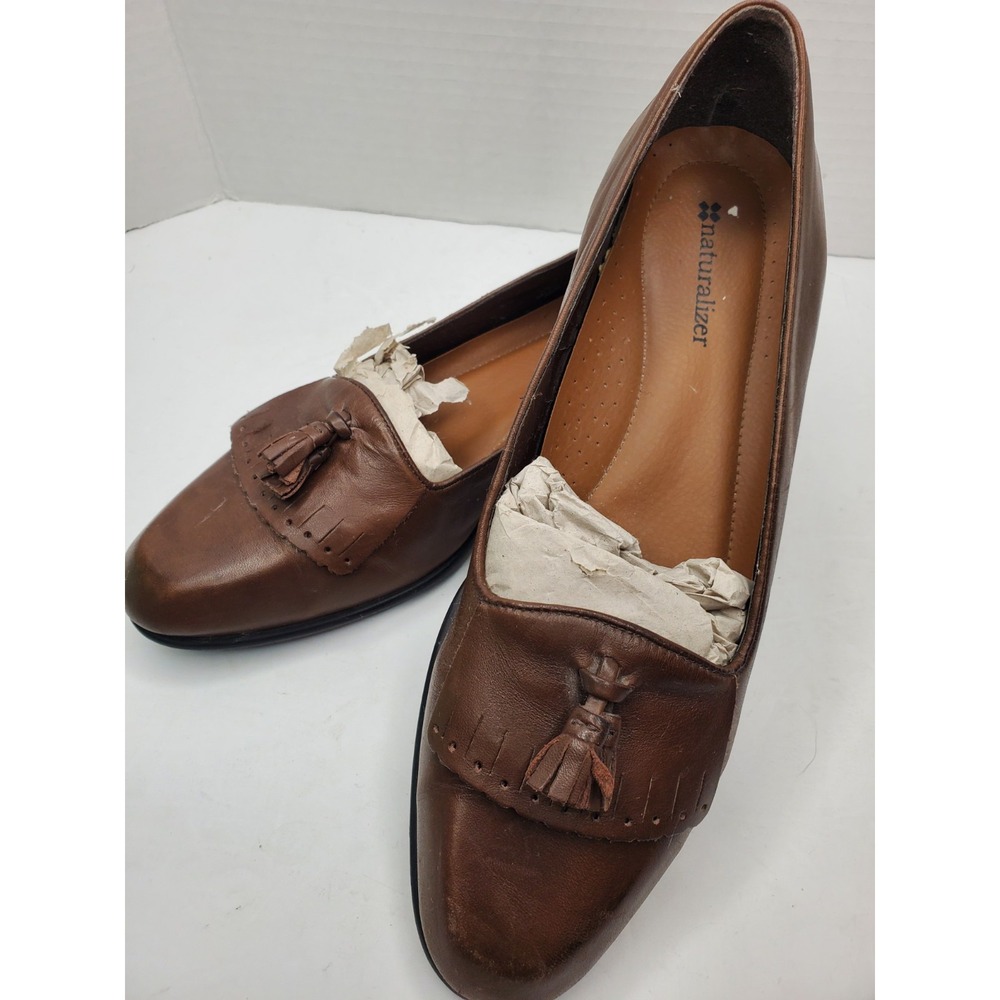 Naturalizer Cuddly Tootsie Roll Brown Leather Tassels Womens Size 8N Loafer Shoe